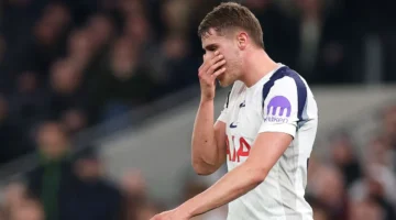 ميكي فان دي فين: لاعبو توتنهام مصممون على تجاوز كبوة معركة الهبوط بالدوري الإنجليزي